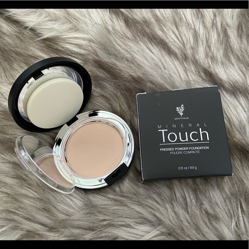 Mineral Touch Pressed Powder